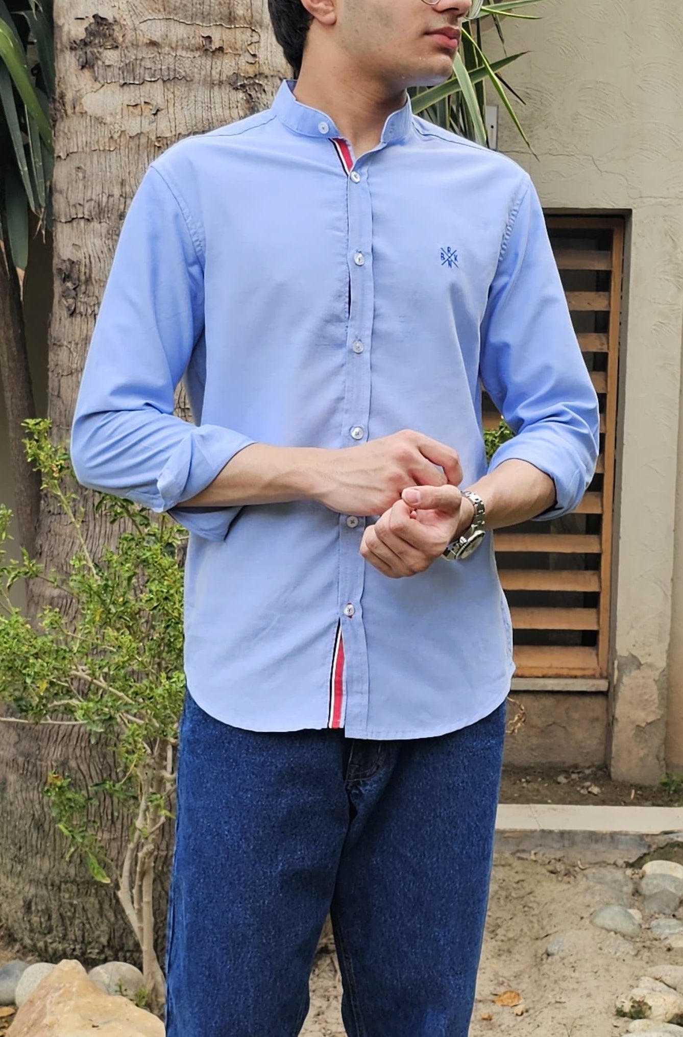 MEN CHAMBRAY SHIRT WITH EMBROIDERY ON CHEST