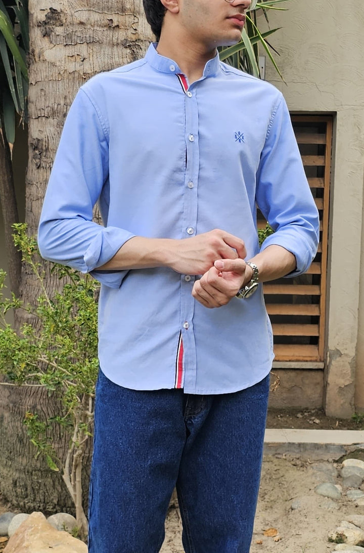 MEN CHAMBRAY SHIRT WITH EMBROIDERY ON CHEST