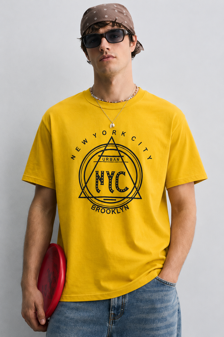 Men Relaxed Fit Yellow T-Shirt With Slogan Graphic
