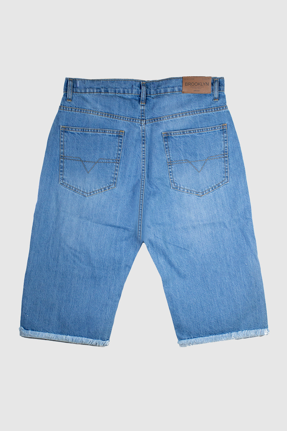 MEN LIGHT BLUE BERMUDA WITH RIPPING ON KNEE